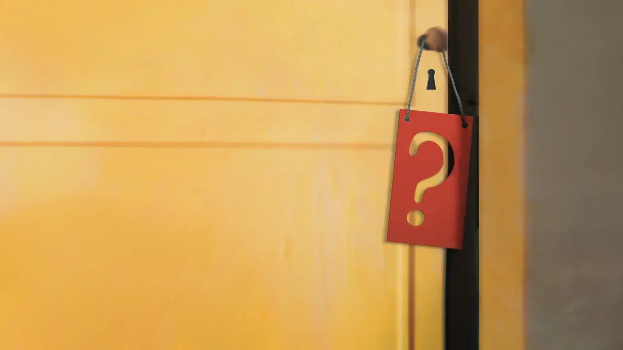 The Mystery of the Yellow Room