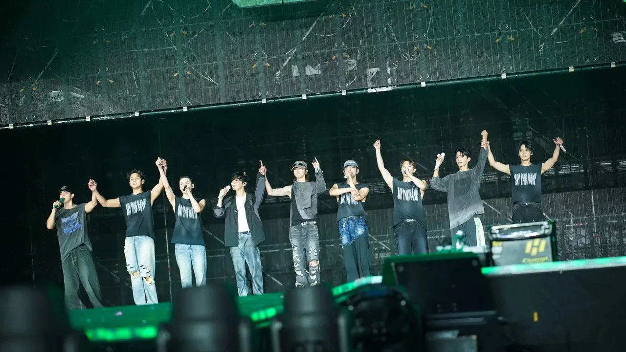 SEVENTEEN WORLD TOUR 'NEW_'