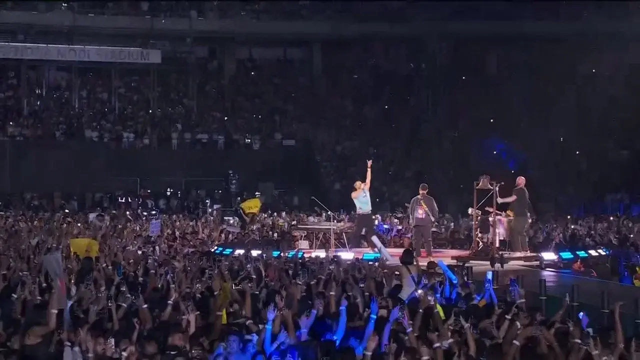 Coldplay - Live In Ahmedabad