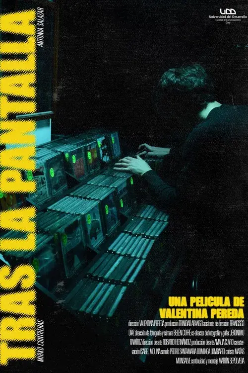 Tras La Pantalla