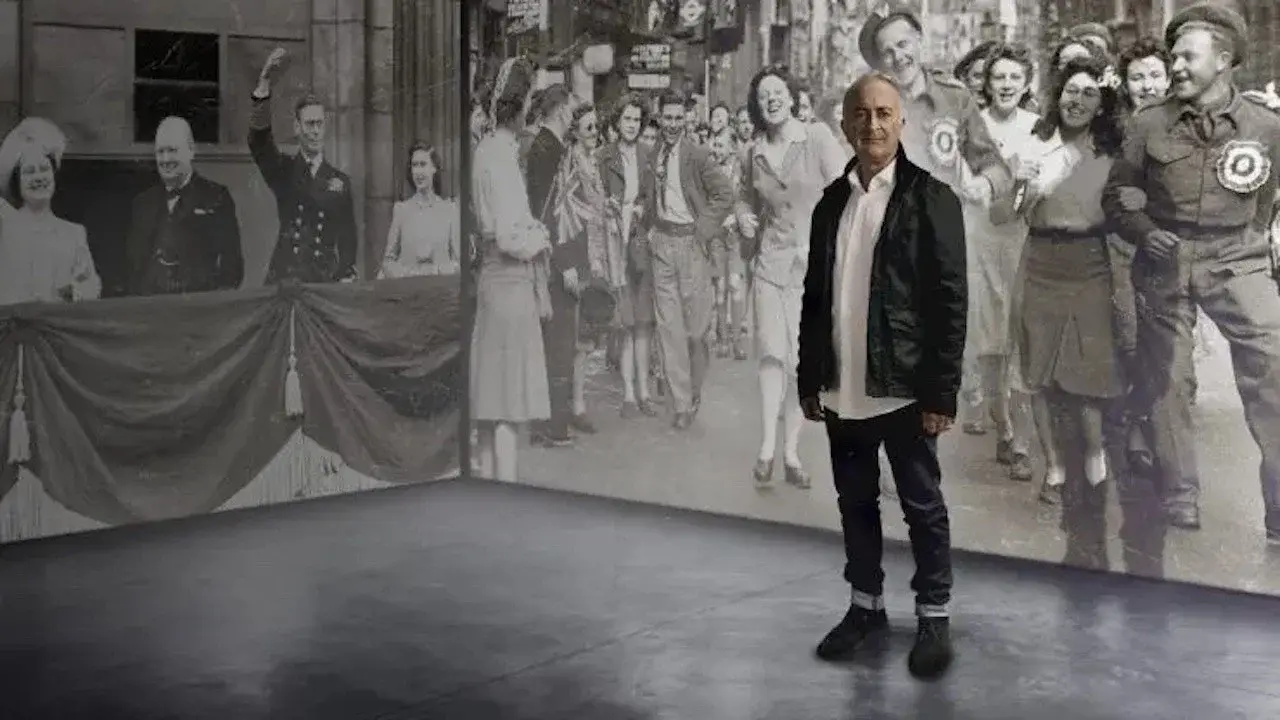 Tony Robinson's VE Day Minute by Minute