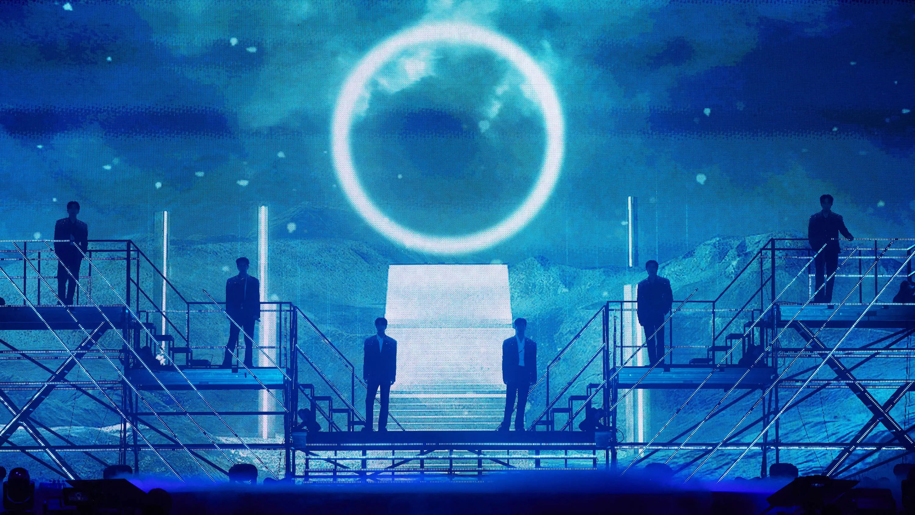 MONSTA X : CONNECT X IN CINEMAS